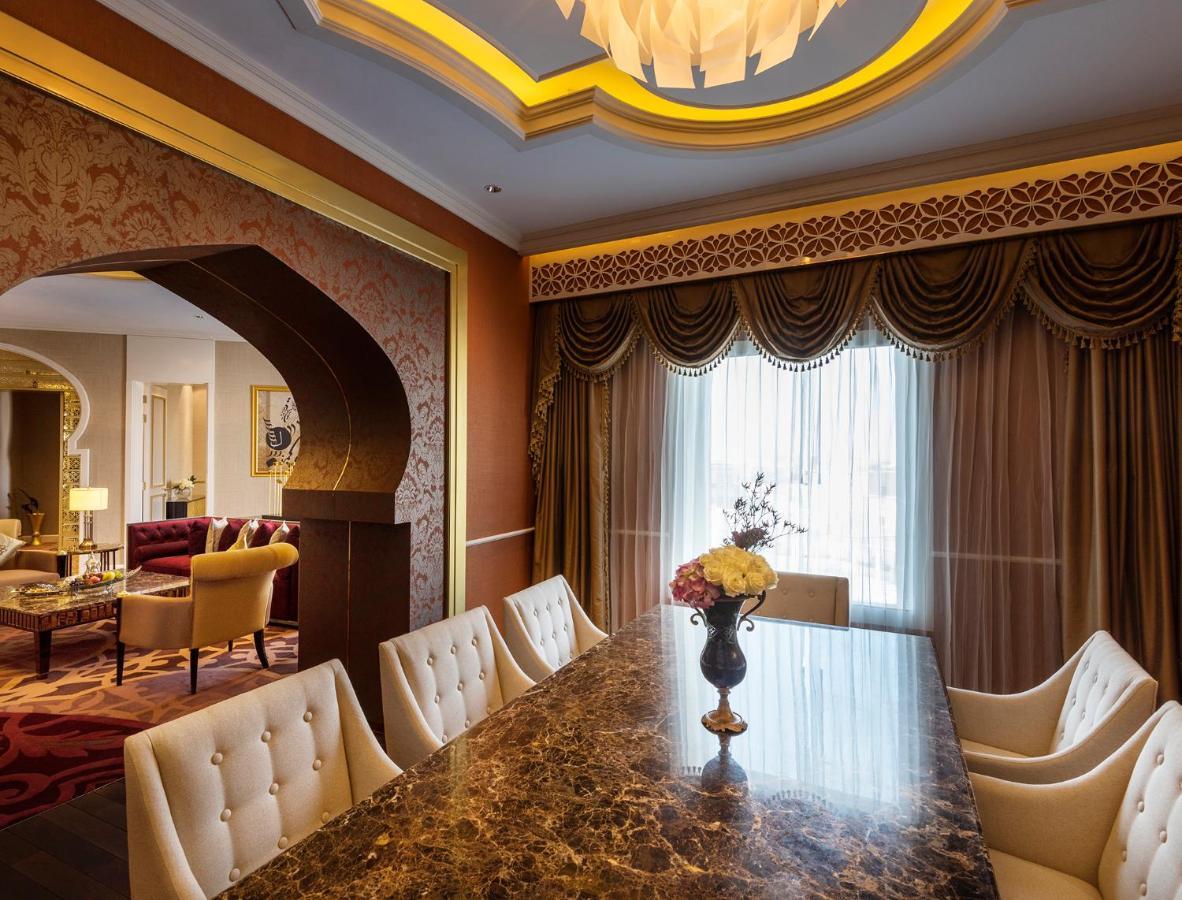 Ezdan Palace Hotel Doha Exterior foto A 3D rendering of a dining room