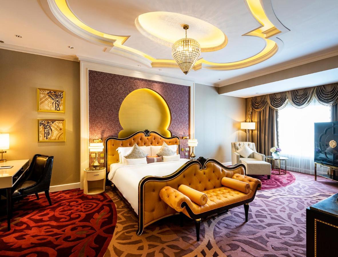 Ezdan Palace Hotel Doha Exterior foto A suite at the hotel