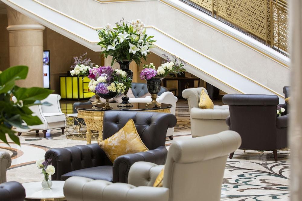 Ezdan Palace Hotel Doha Exterior foto Lobby