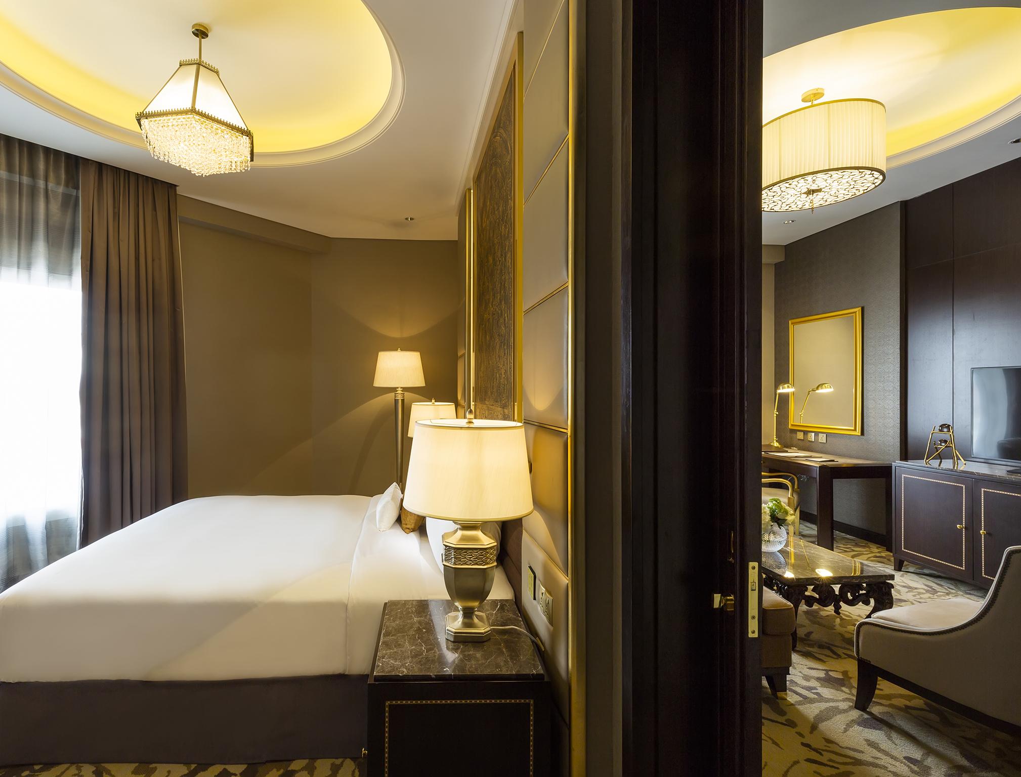 Ezdan Palace Hotel Doha Exterior foto A suite at the hotel