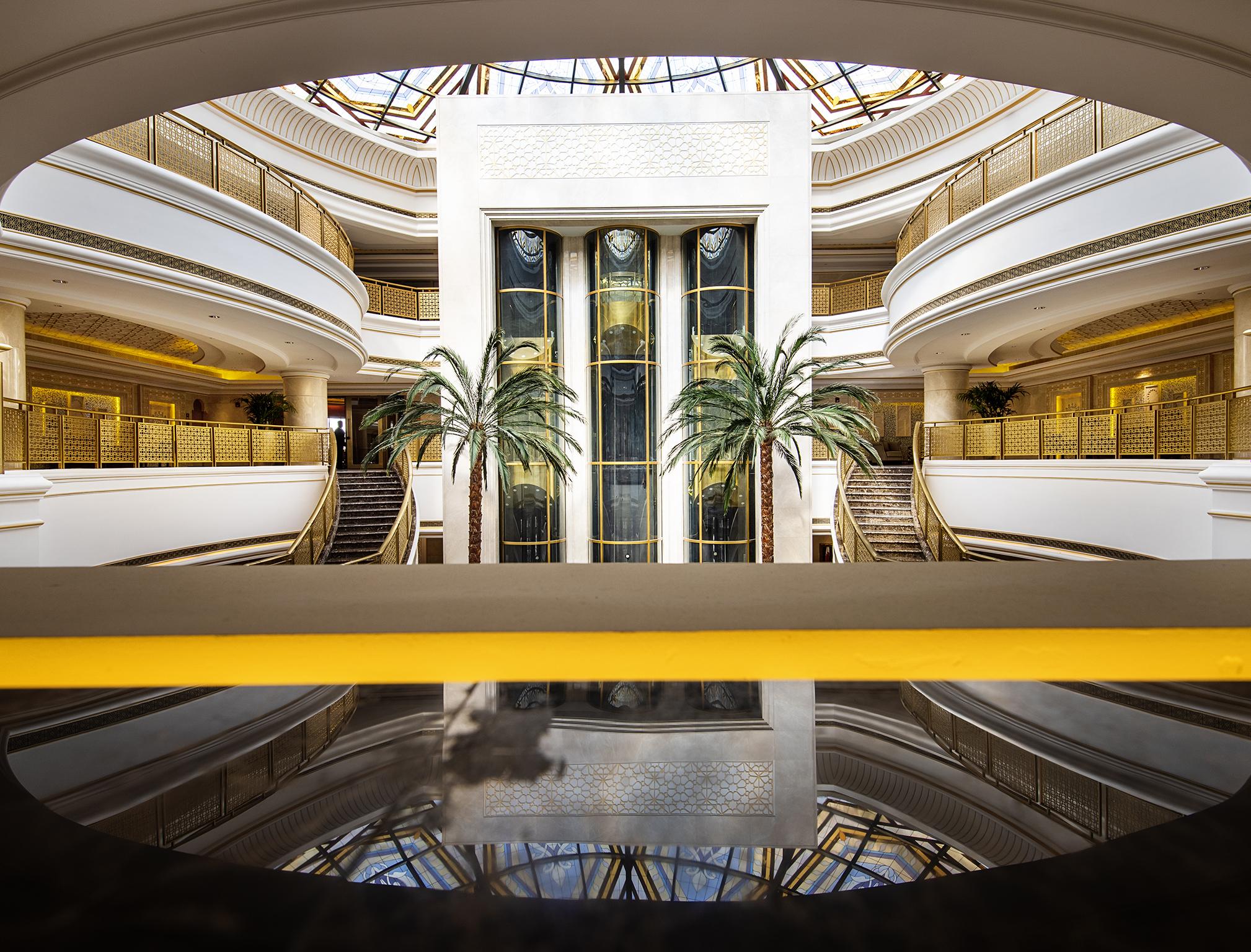 Ezdan Palace Hotel Doha Exterior foto The interior of the hotel