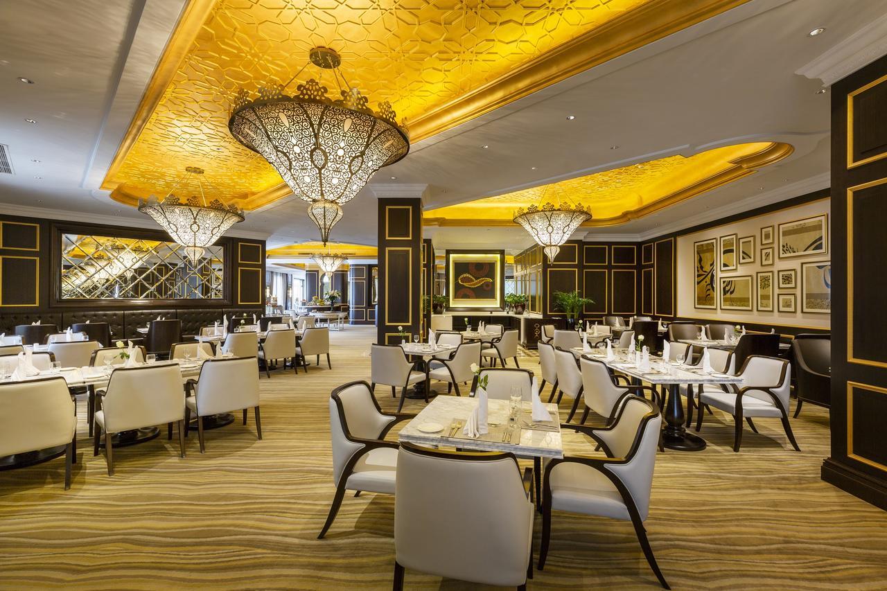 Ezdan Palace Hotel Doha Exterior foto The restaurant